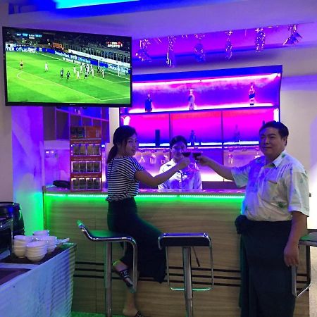 Good Luck Hotel Yangon Extérieur photo