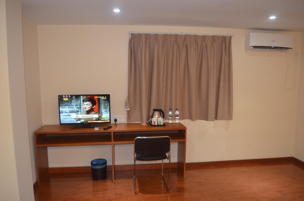 Good Luck Hotel Yangon Extérieur photo