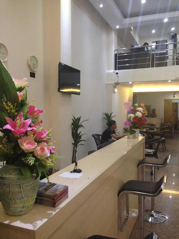 Good Luck Hotel Yangon Extérieur photo
