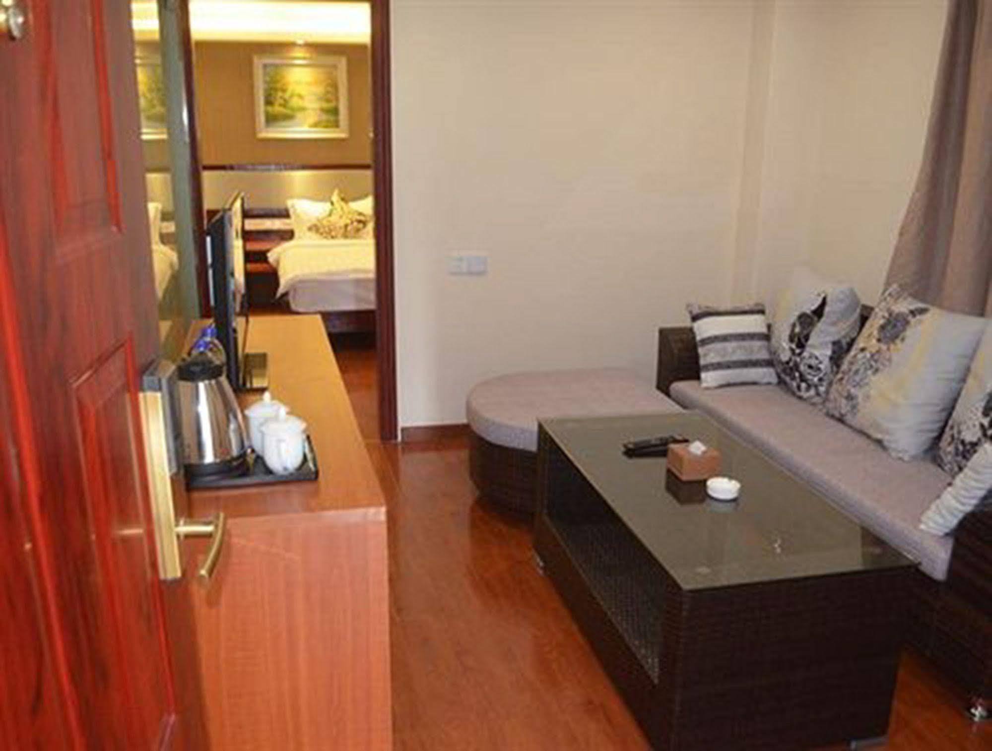 Good Luck Hotel Yangon Extérieur photo