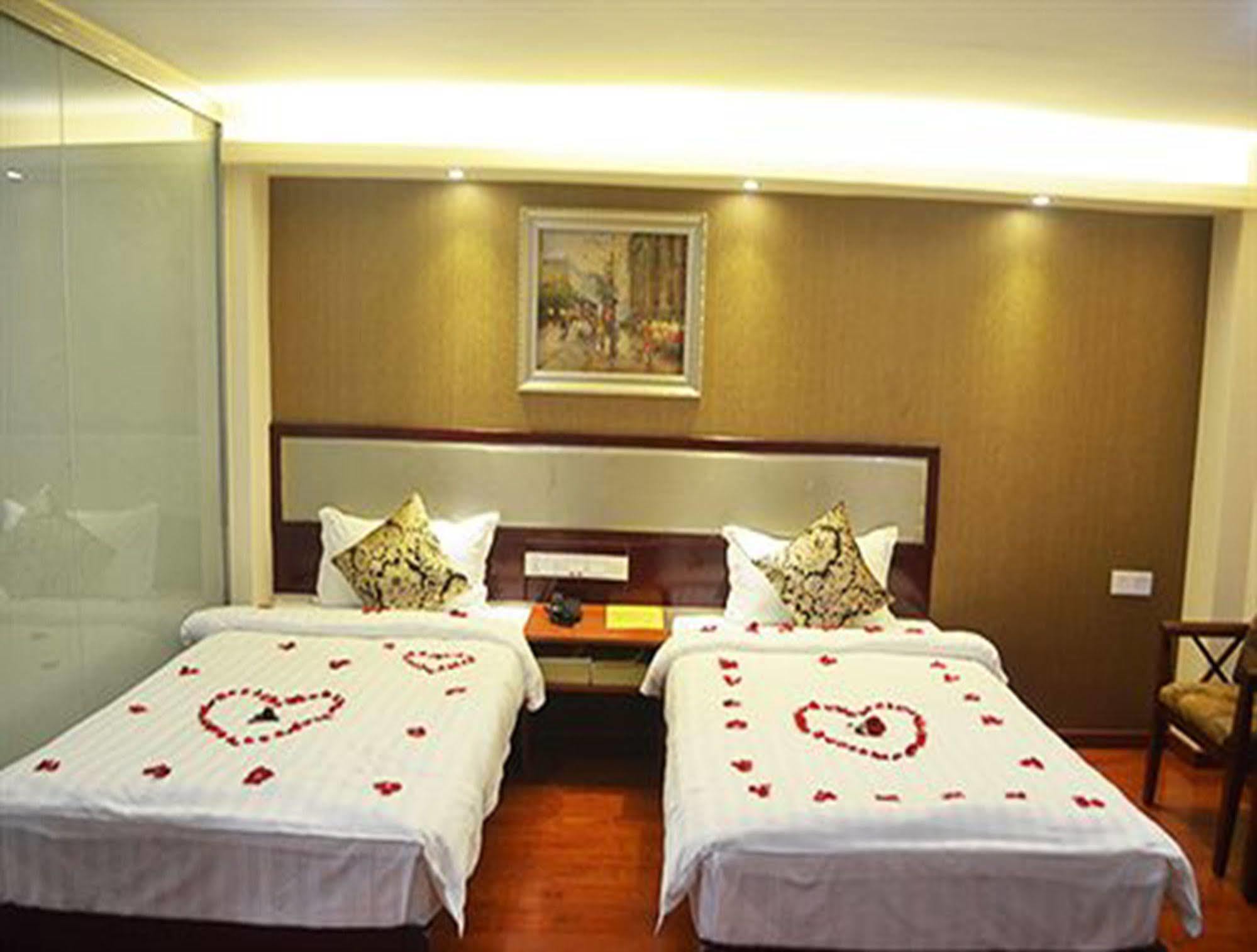 Good Luck Hotel Yangon Extérieur photo